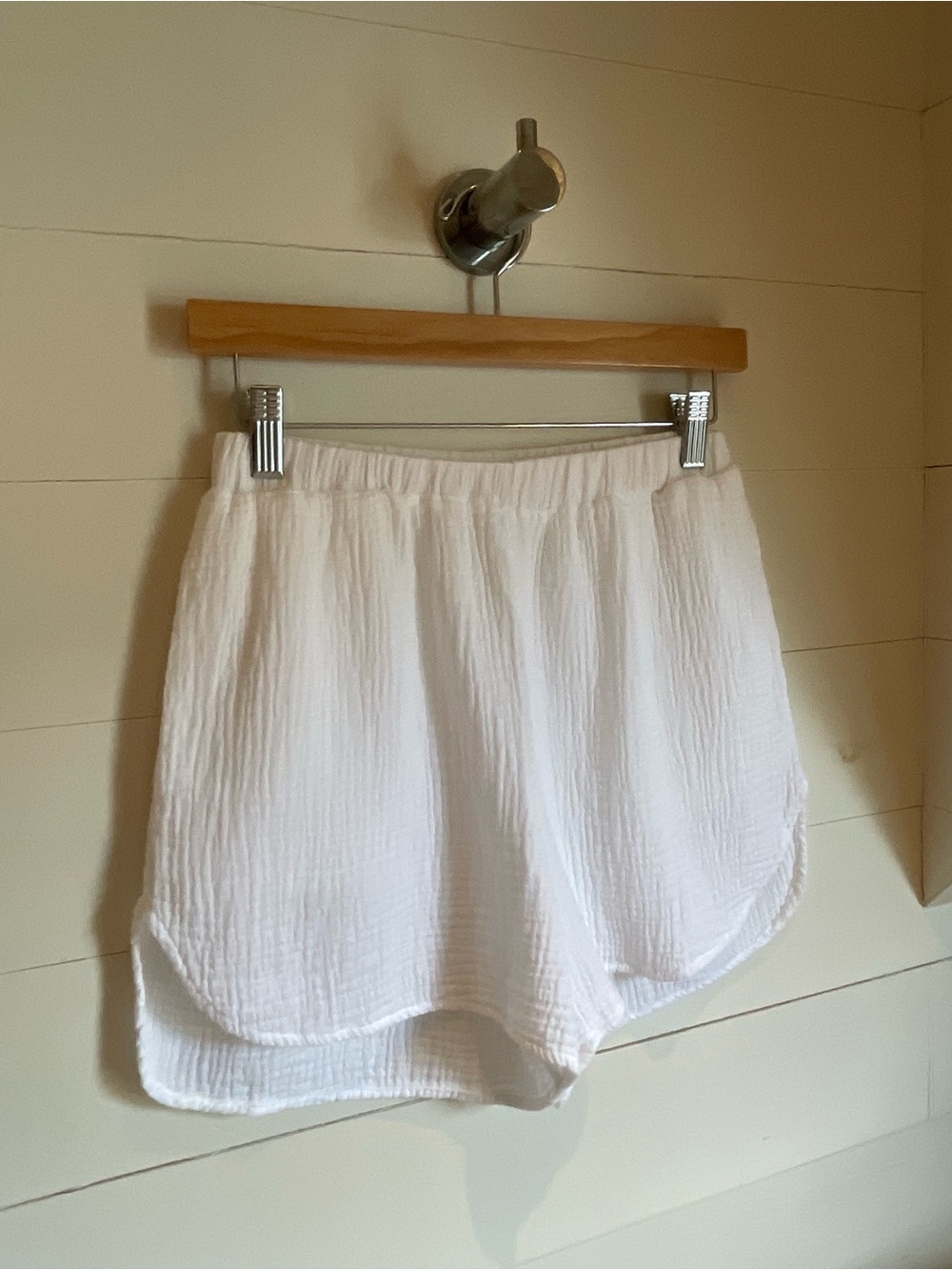 fresh produce White Women's Cotton Gauze Elastic Waist Athletic Shorts